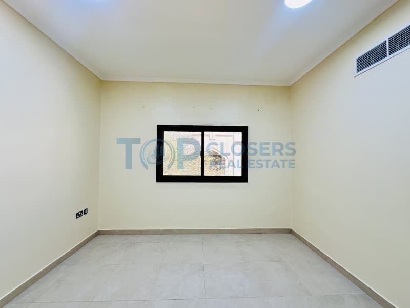 Modern 2 Br | Ready to Move | Wardrobes | Elevator - Image 4