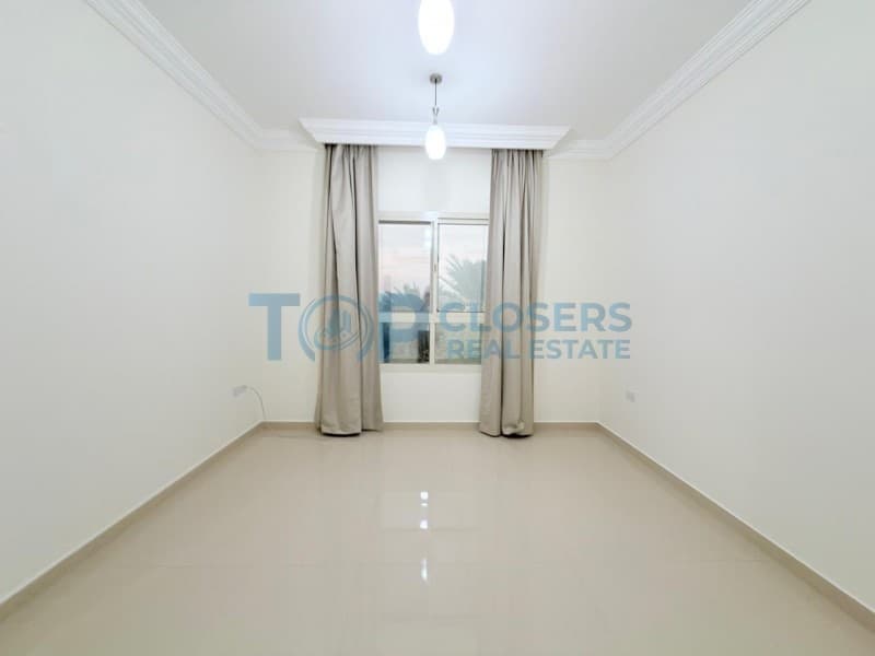 Modern and Luxurious Villa Near Brighton College - Image 4