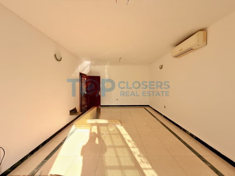 5 Br Separate Villa | 6 Payments | Ready to Move - Image 3