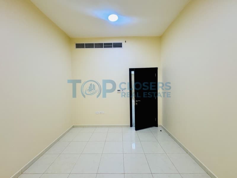 Ground Floor | Spacious | Built In Wardrobe | 2 Bhk - Image 4