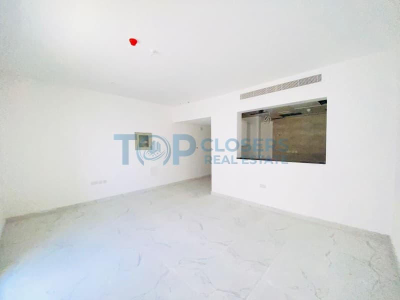 Luxurious Studio | Balcony | Near Al Ain Hospital - Image 2