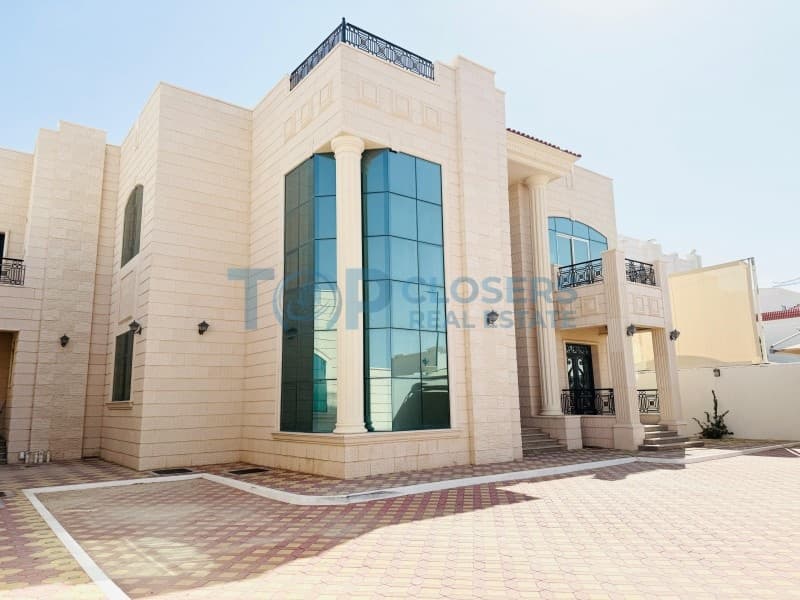 5Br Duplex villa|Prime Location|Huge Yard |Balcony - Image 3