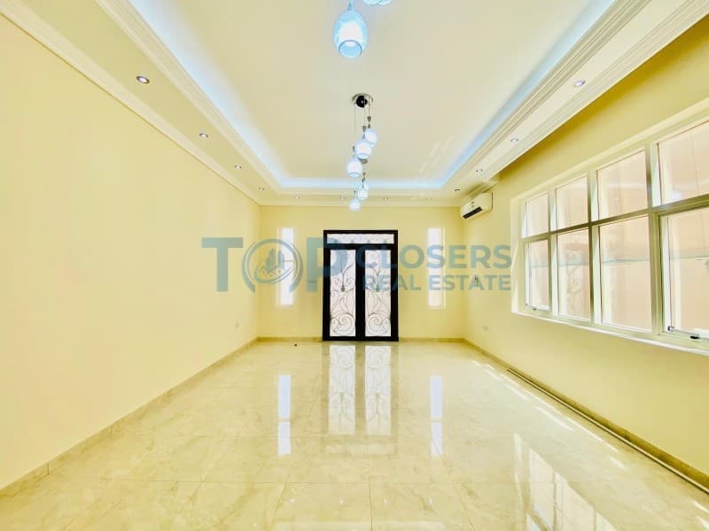 5Br Duplex villa|Prime Location|Huge Yard |Balcony - Image 4
