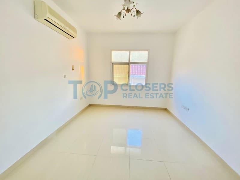 1BHK |Good Price |Open Kitchen | Basement Parking - Image 3