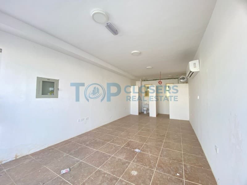 Spacious Shop |Prime location | Good Opportunity - Image 4