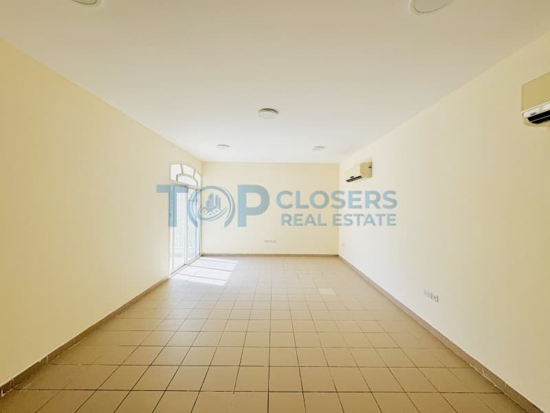 Balcony | Prime Location | Spacious | Bright - Image 2