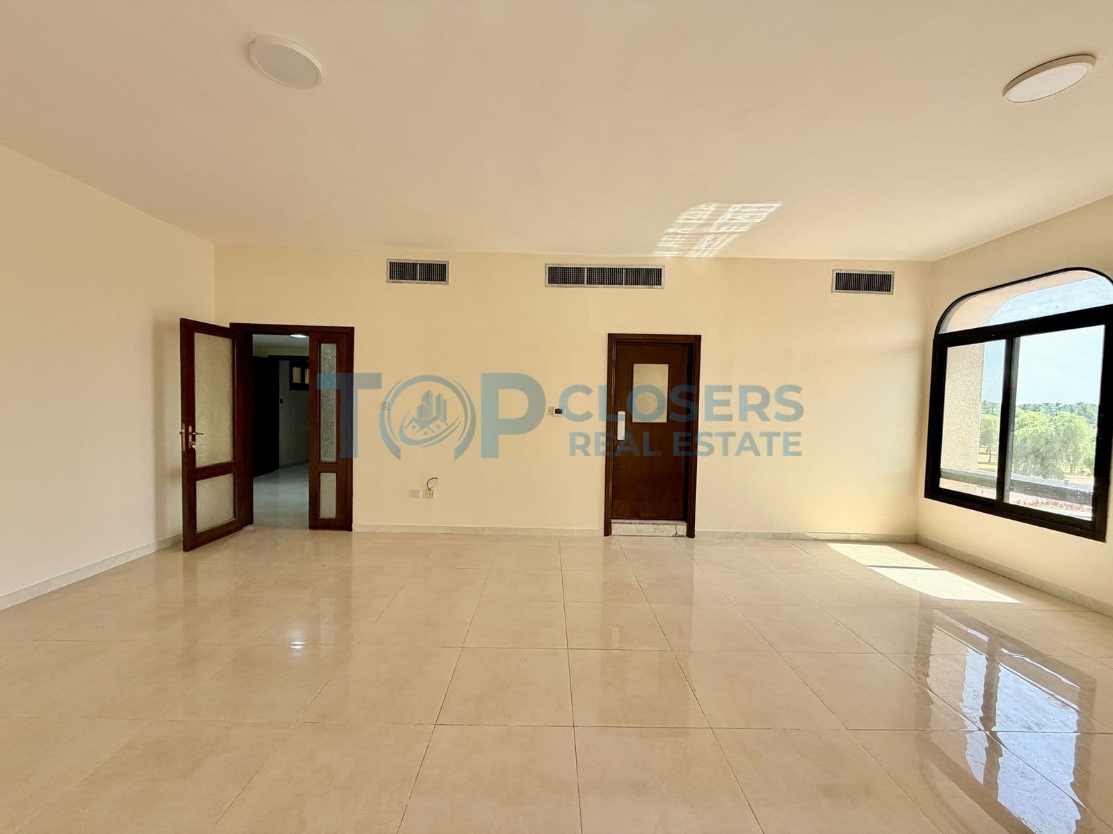 Renovated 3Br With Balcony | Ready to Move | Near Salama Mosque - Image 3