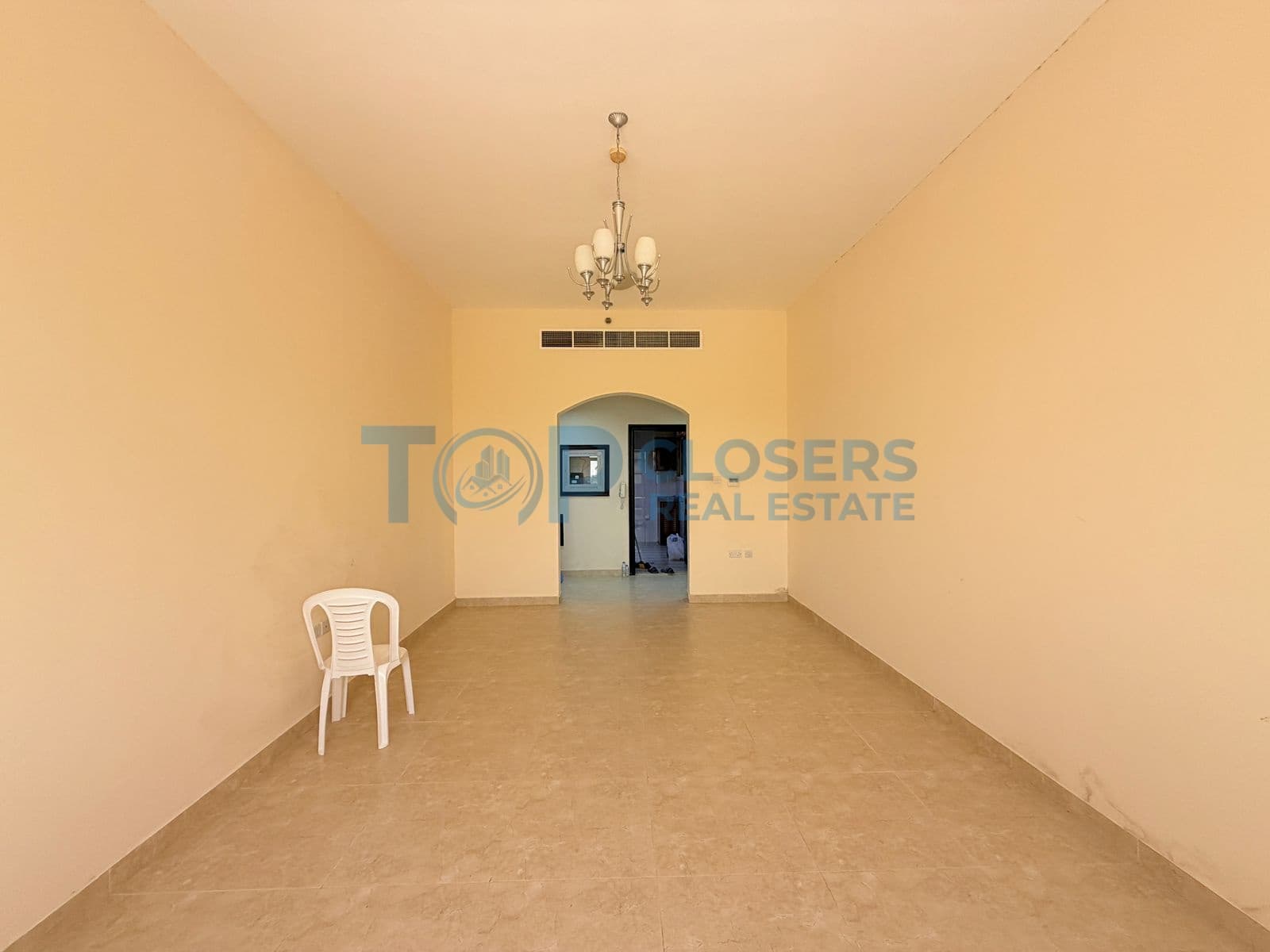 Neat N Clean 3 Master Br | First Floor | Elevator - Image 1