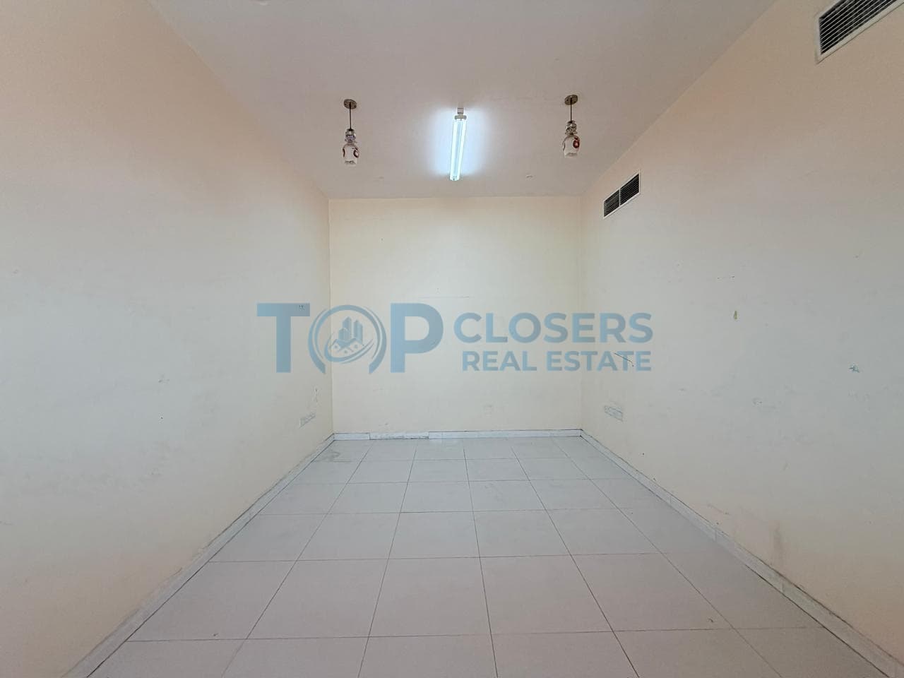 Ground Floor 3Br | Near schools | 4 Payments - Image 4