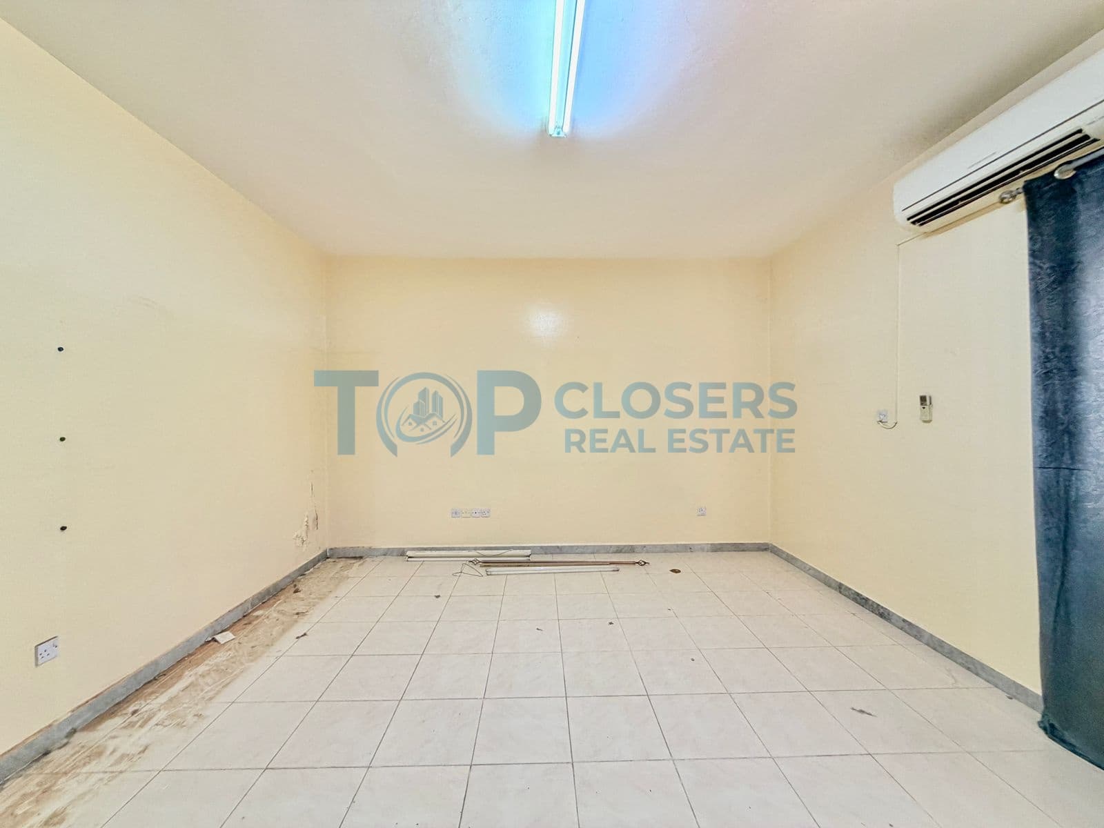 Spacious First Floor 3Br | Balcony | Wardrobes - Image 4