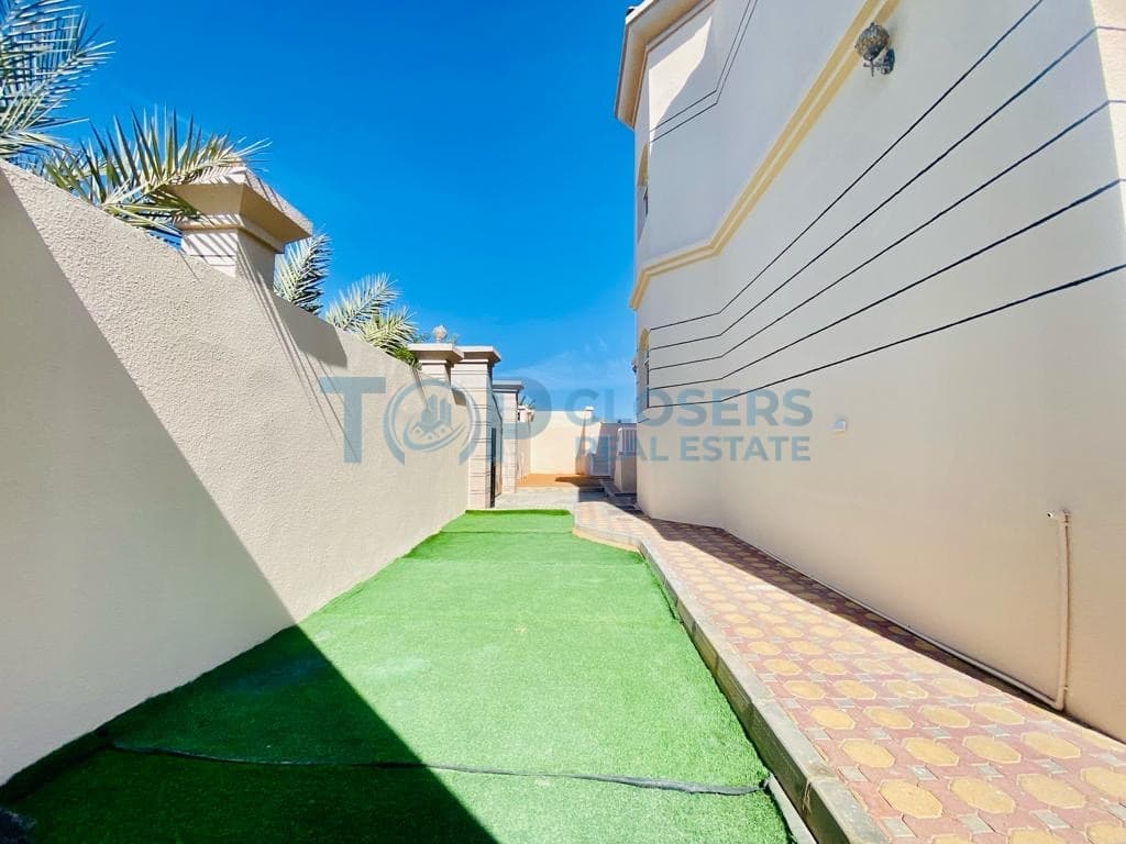 Listing Image 17