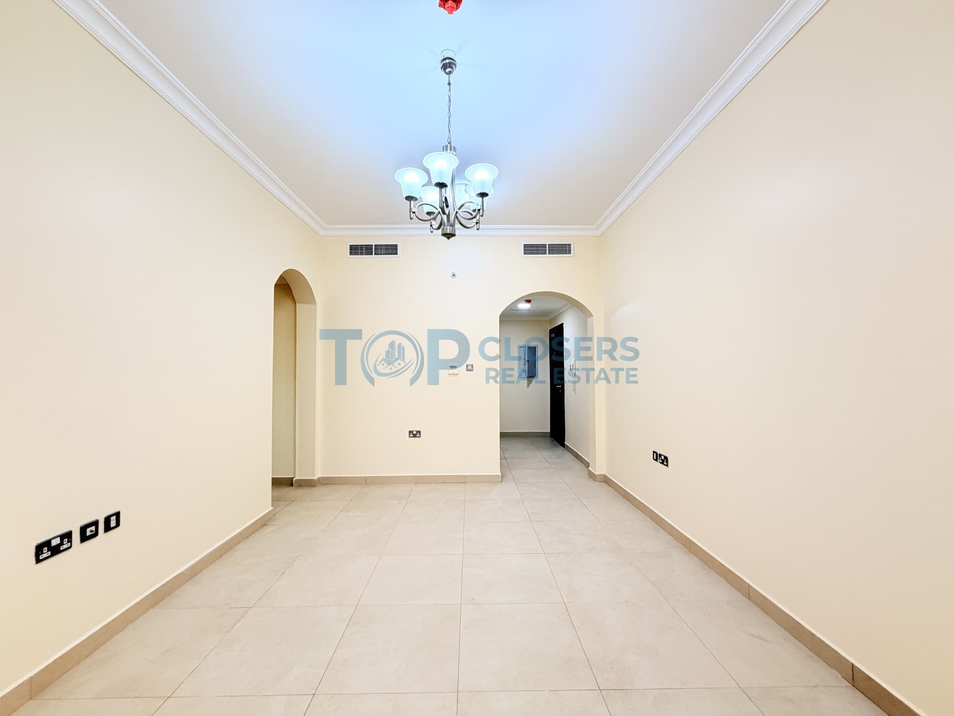 Ready to Move In |4 Payments | Elevator | Must See - Image 4