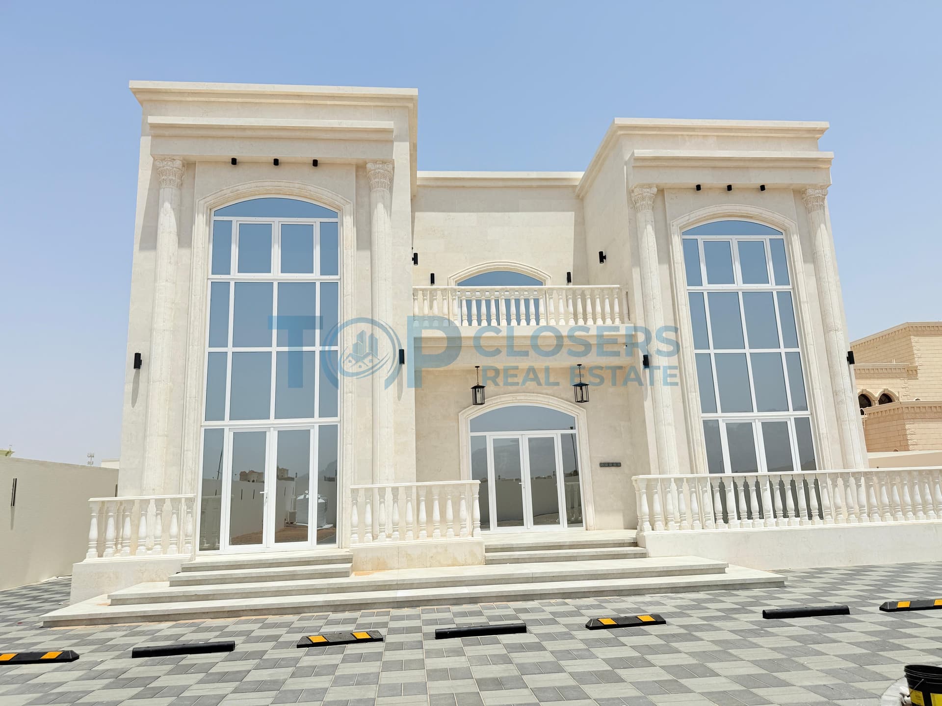 New Villa 5 Masters Br | Big Yard | Prime location - Image 2