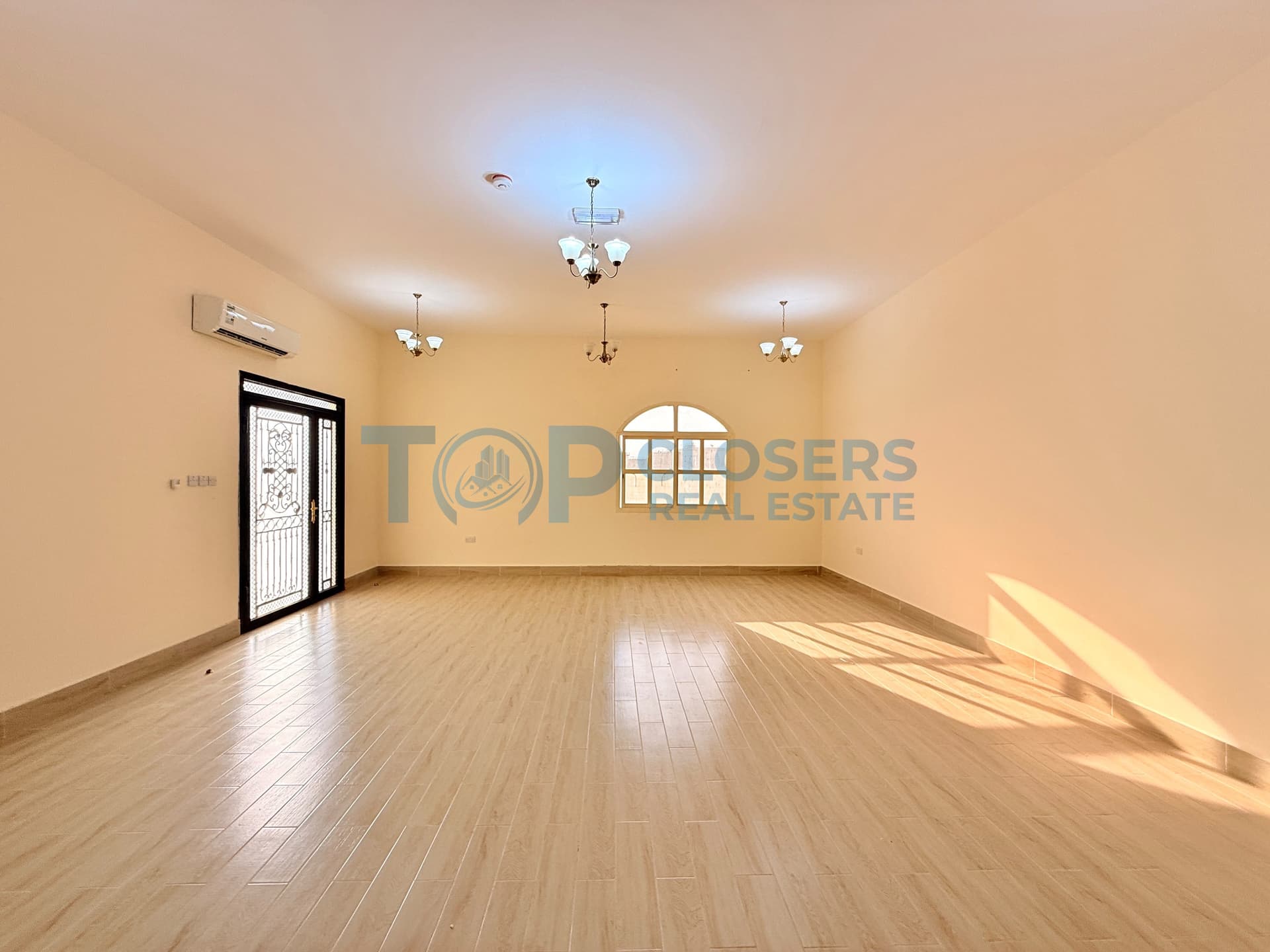 Prime Location | Location Zakher | Front Yard - Image 2