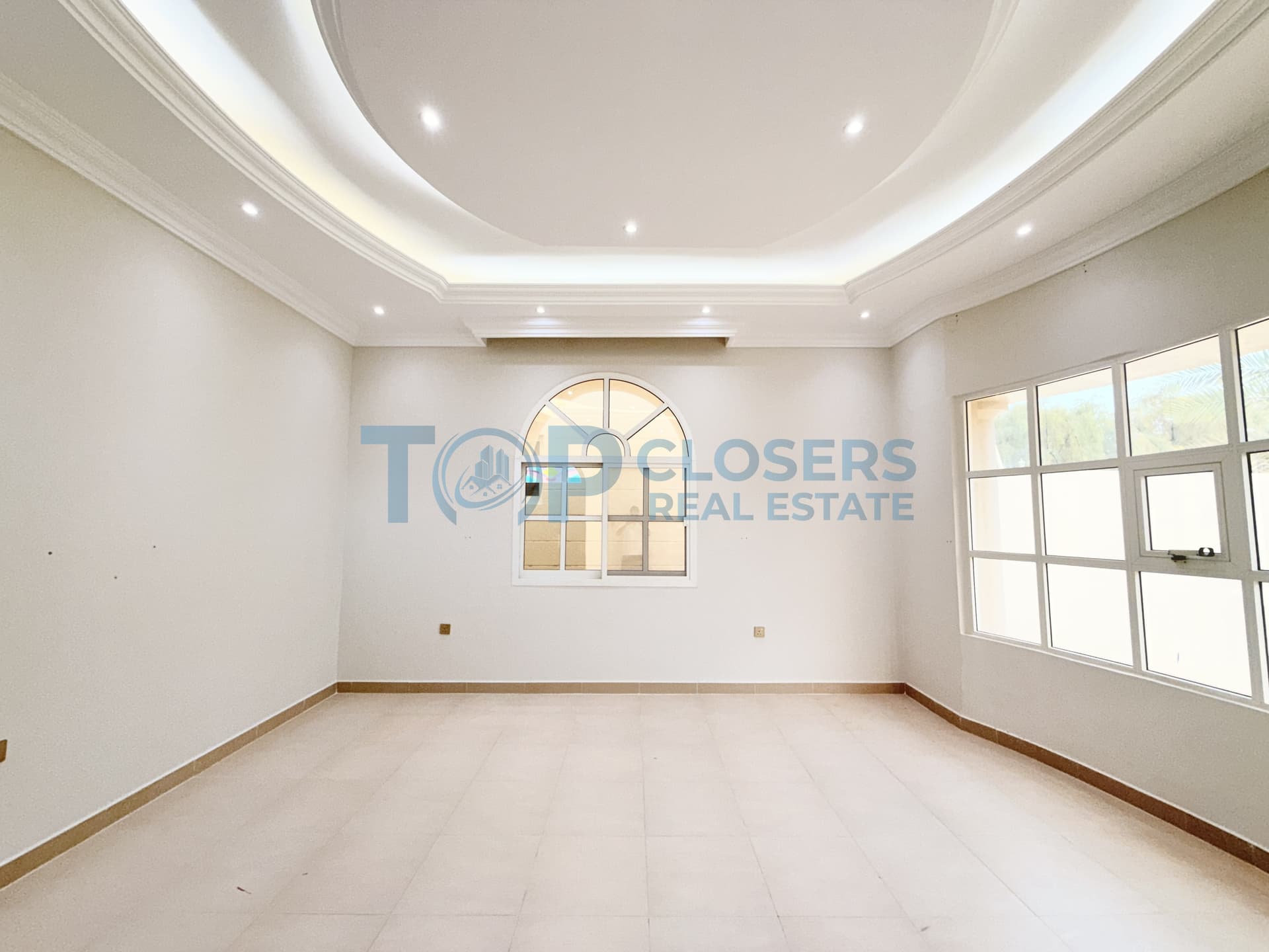 Ground Floor | Private Entrance | Front Yard | - Image 3