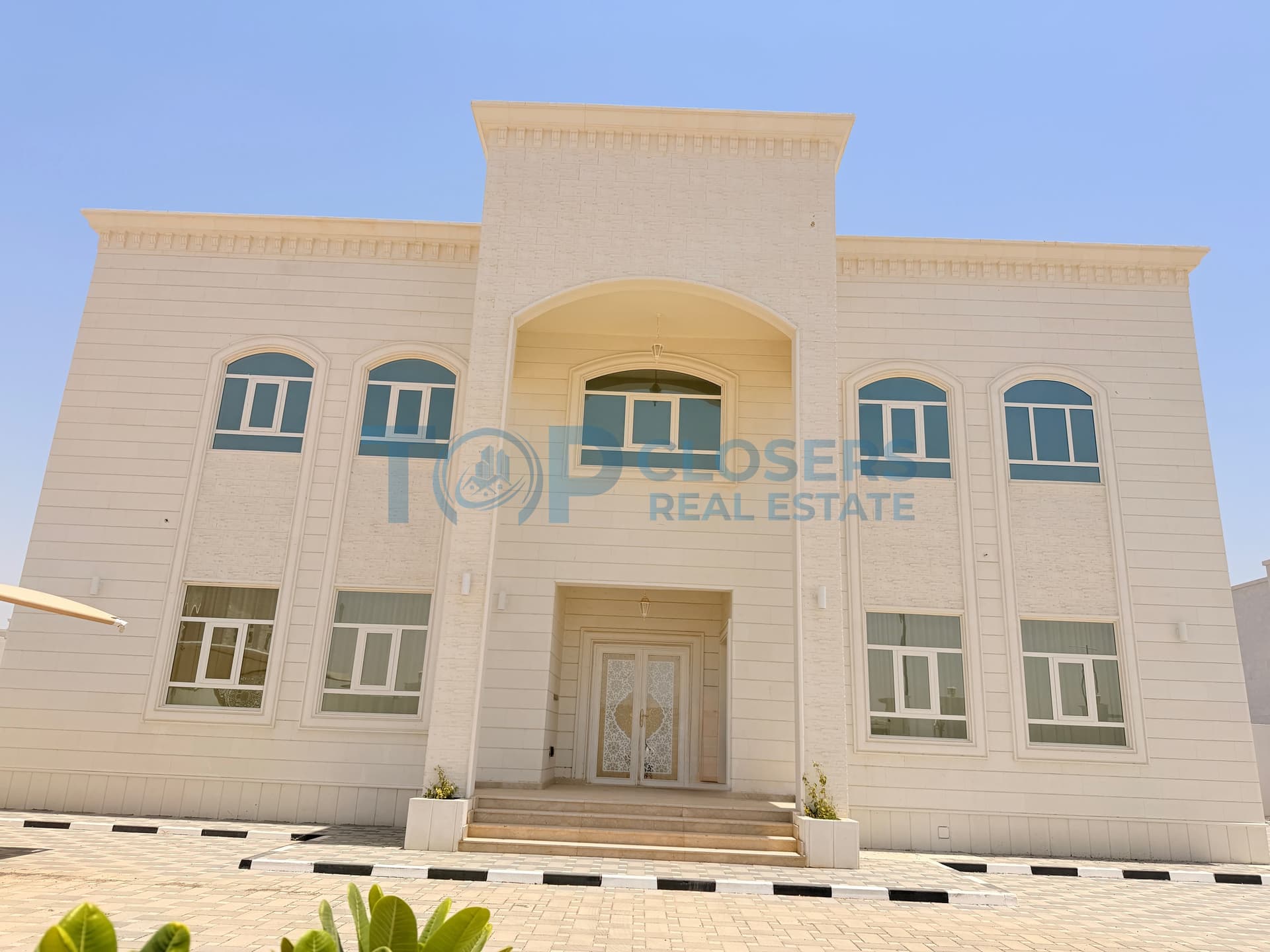 Ready to Move In |New Sarooj |With Yard | Must see - Image 2