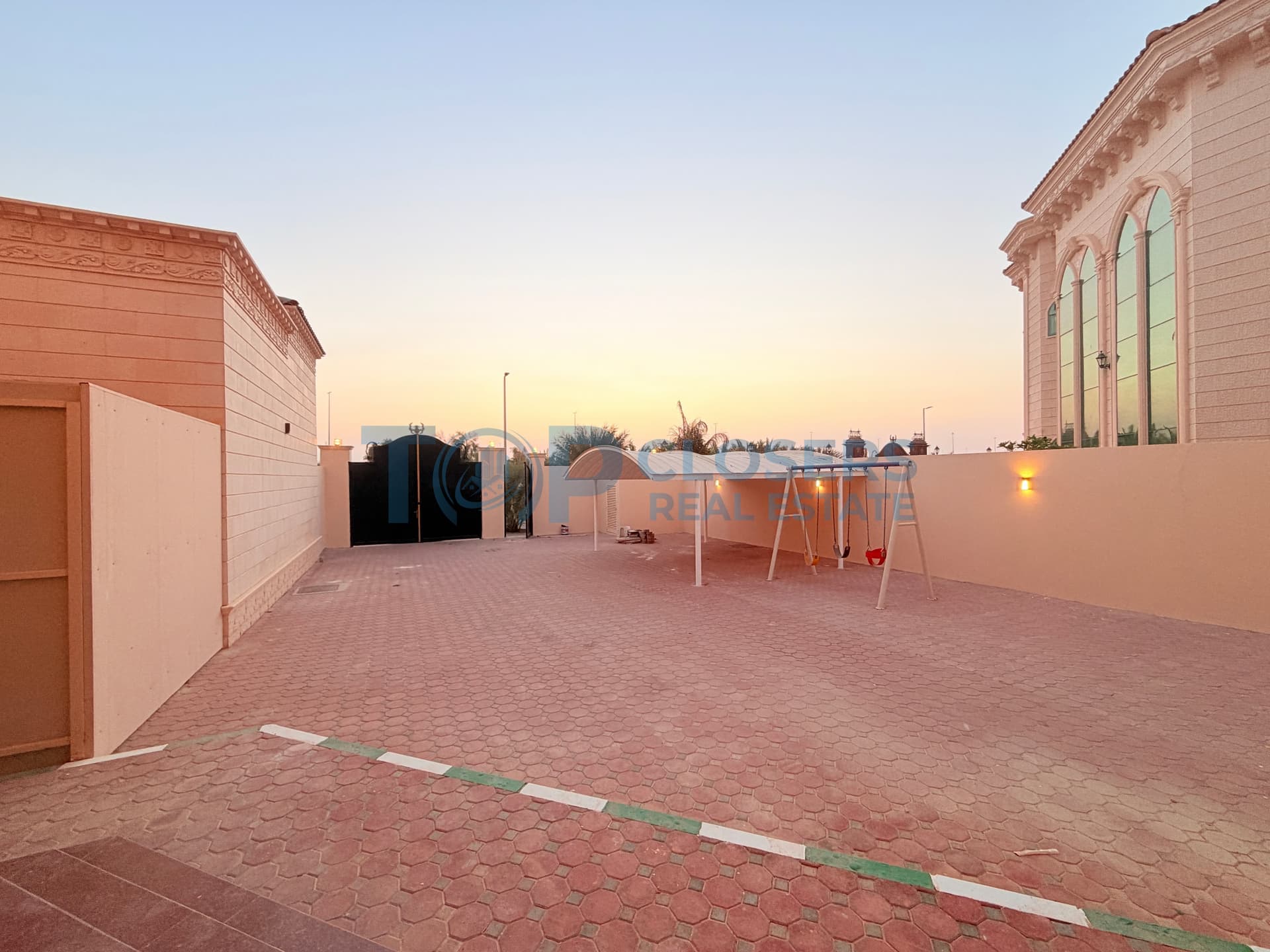Listing Image 22