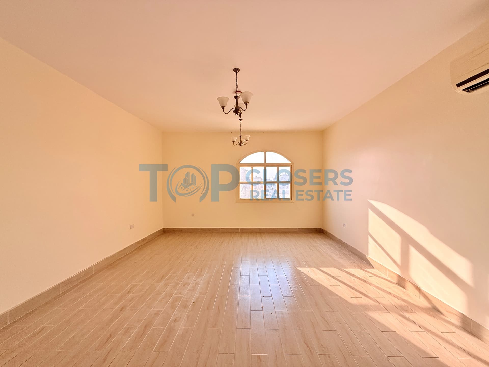 Prime Location | Location Zakher | Front Yard - Image 3