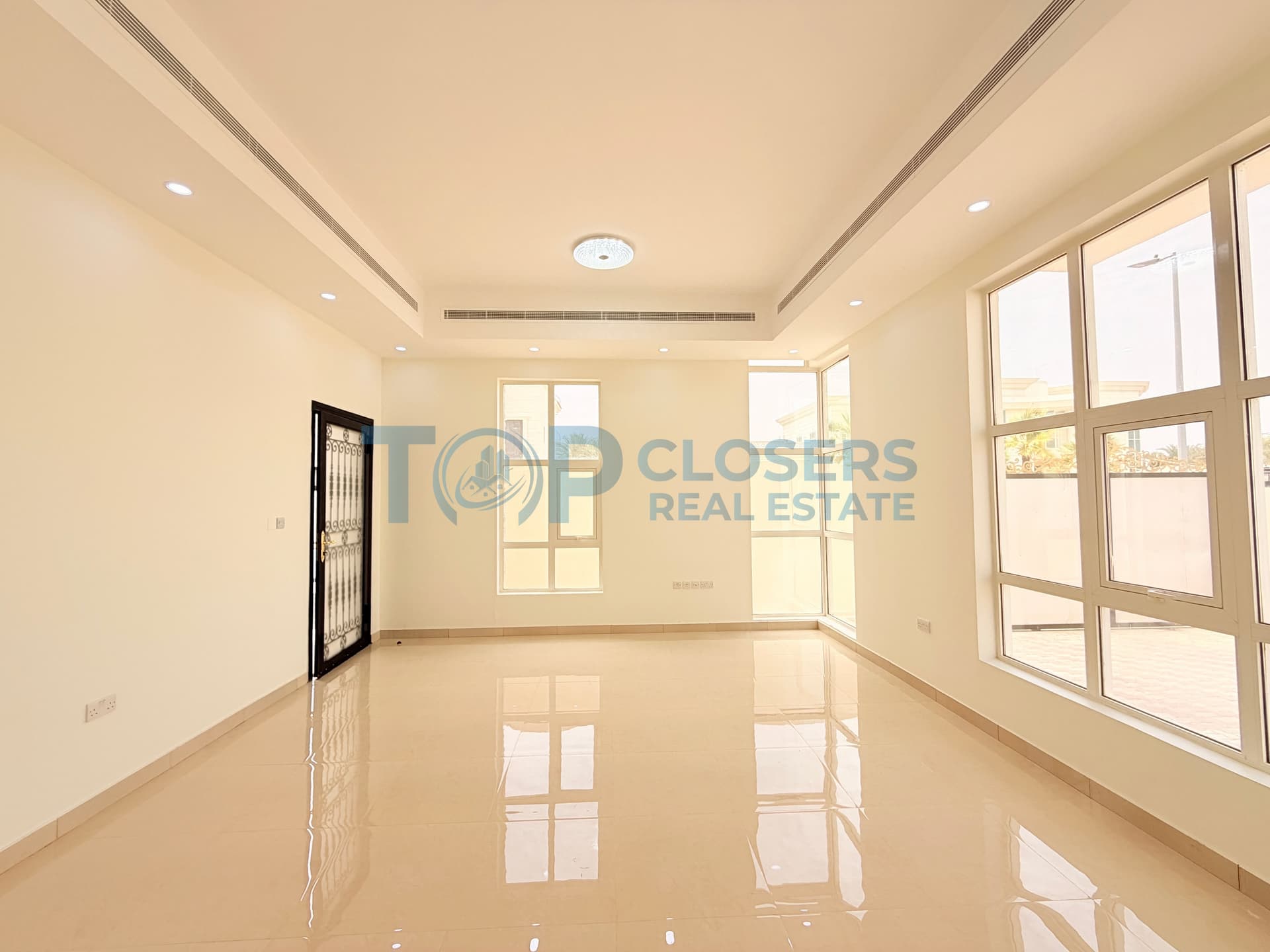 Prime location | Big Yard | Near to School Balcony - Image 3
