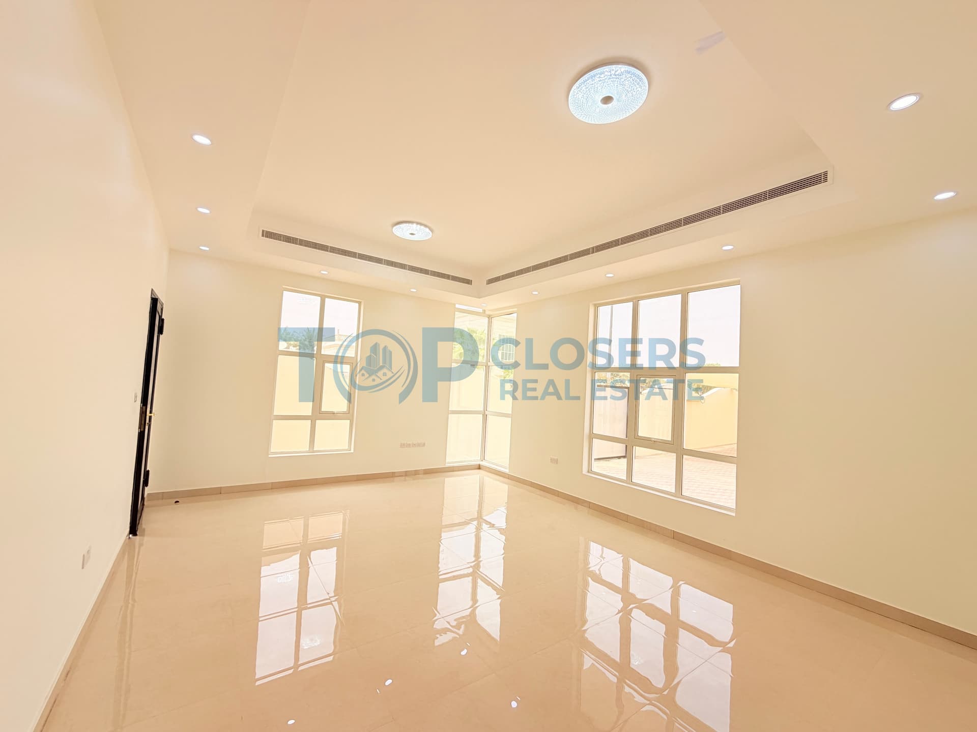 Prime location | Big Yard | Near to School Balcony - Image 4