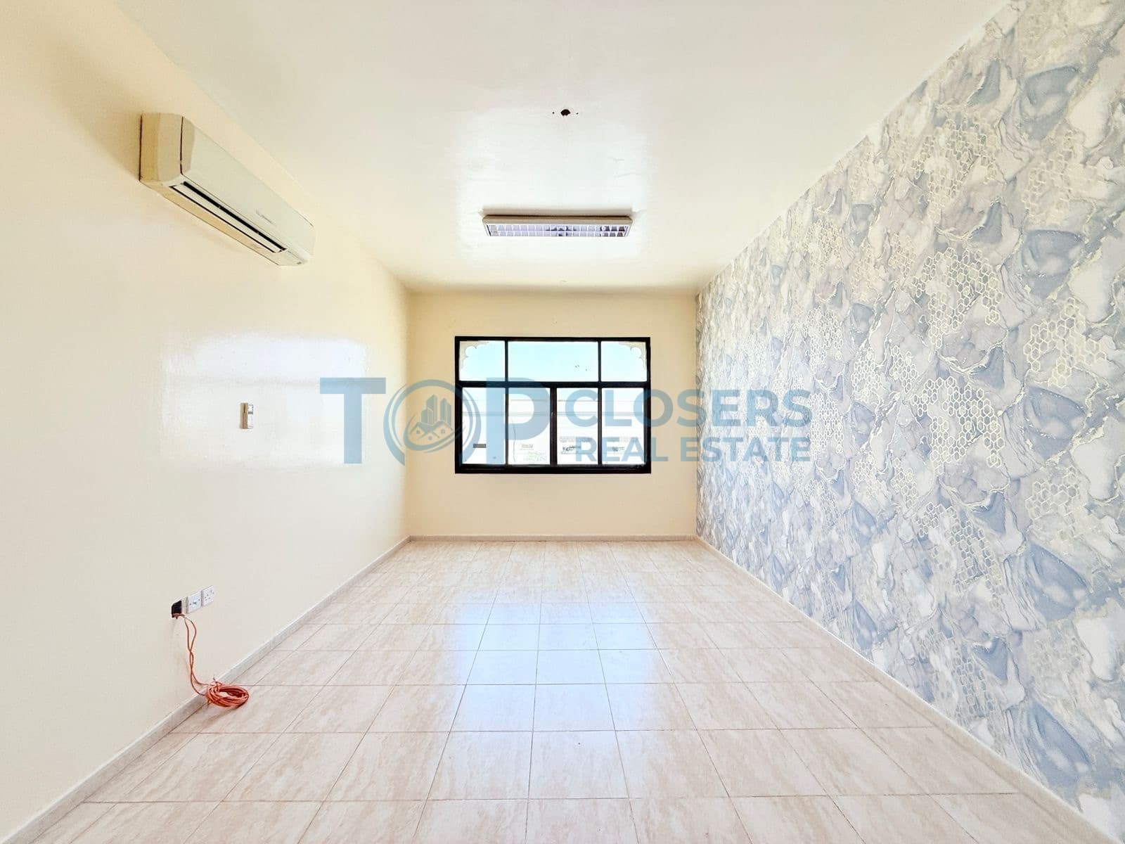 Good Deal | Prime Location | 3 Payments | Must See - Image 1