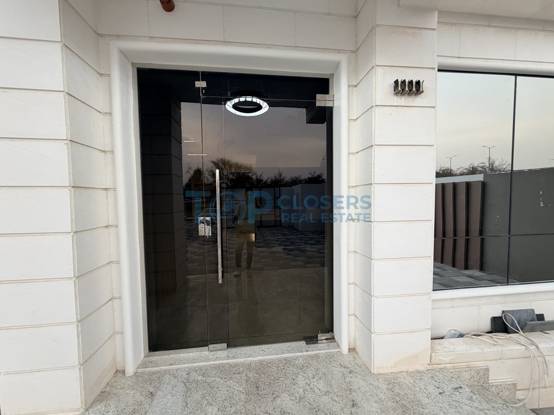 Commercial Villa | Ready For Salon | Fully Fitted - Image 2