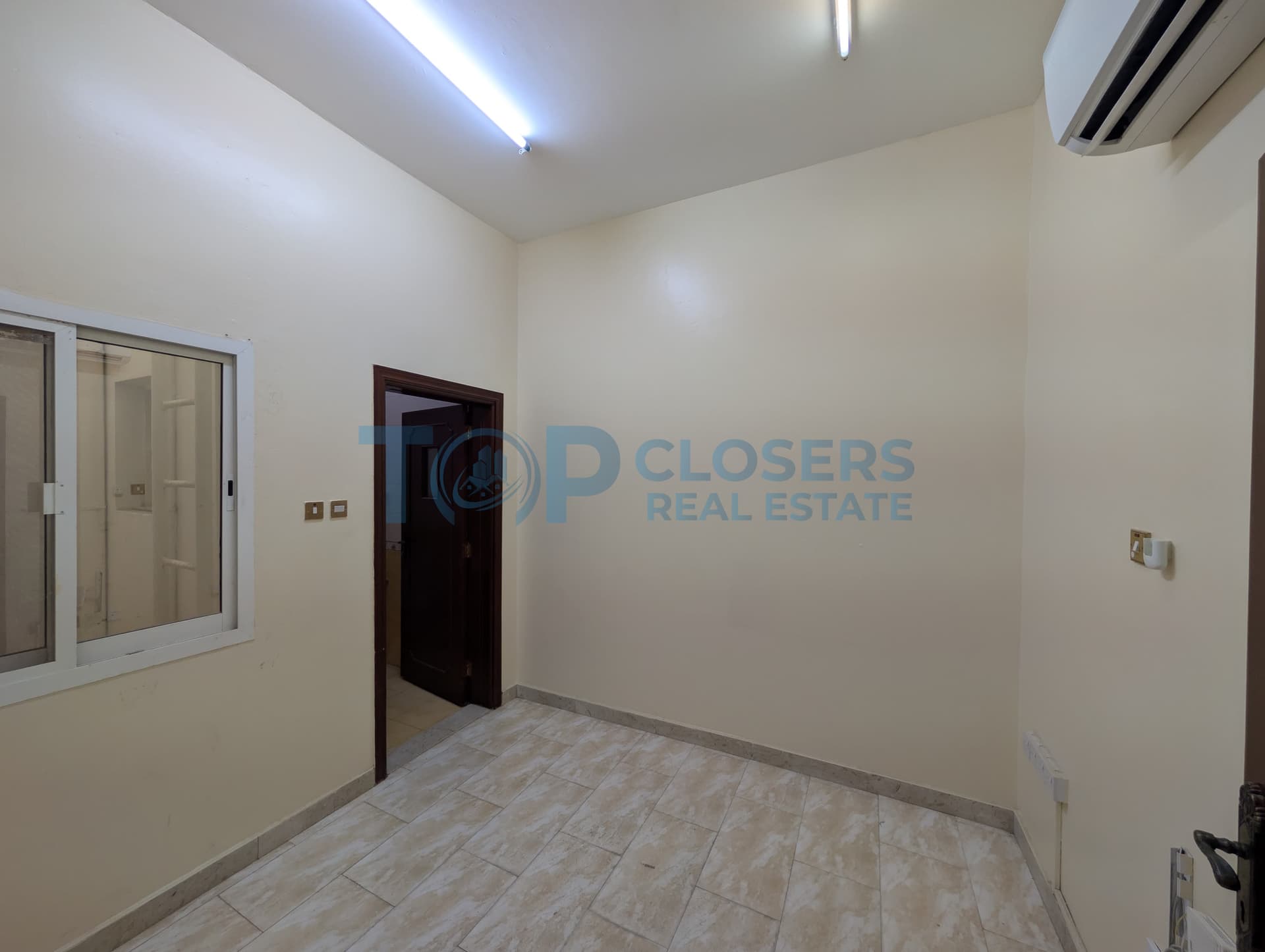 Separate Entrance | Peaceful Community | Near Park - Image 3