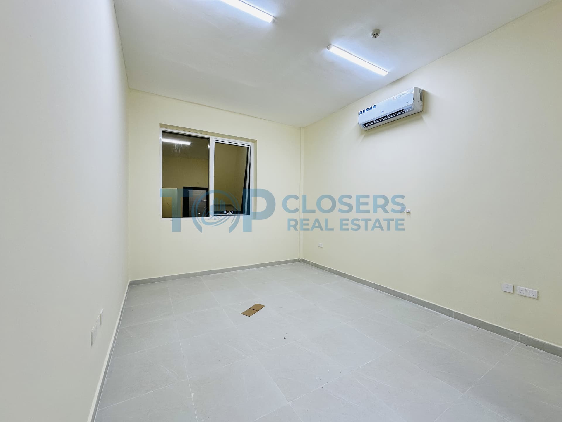 Spacious Brand New | Near Tawam Hospital | Near Market - Image 4