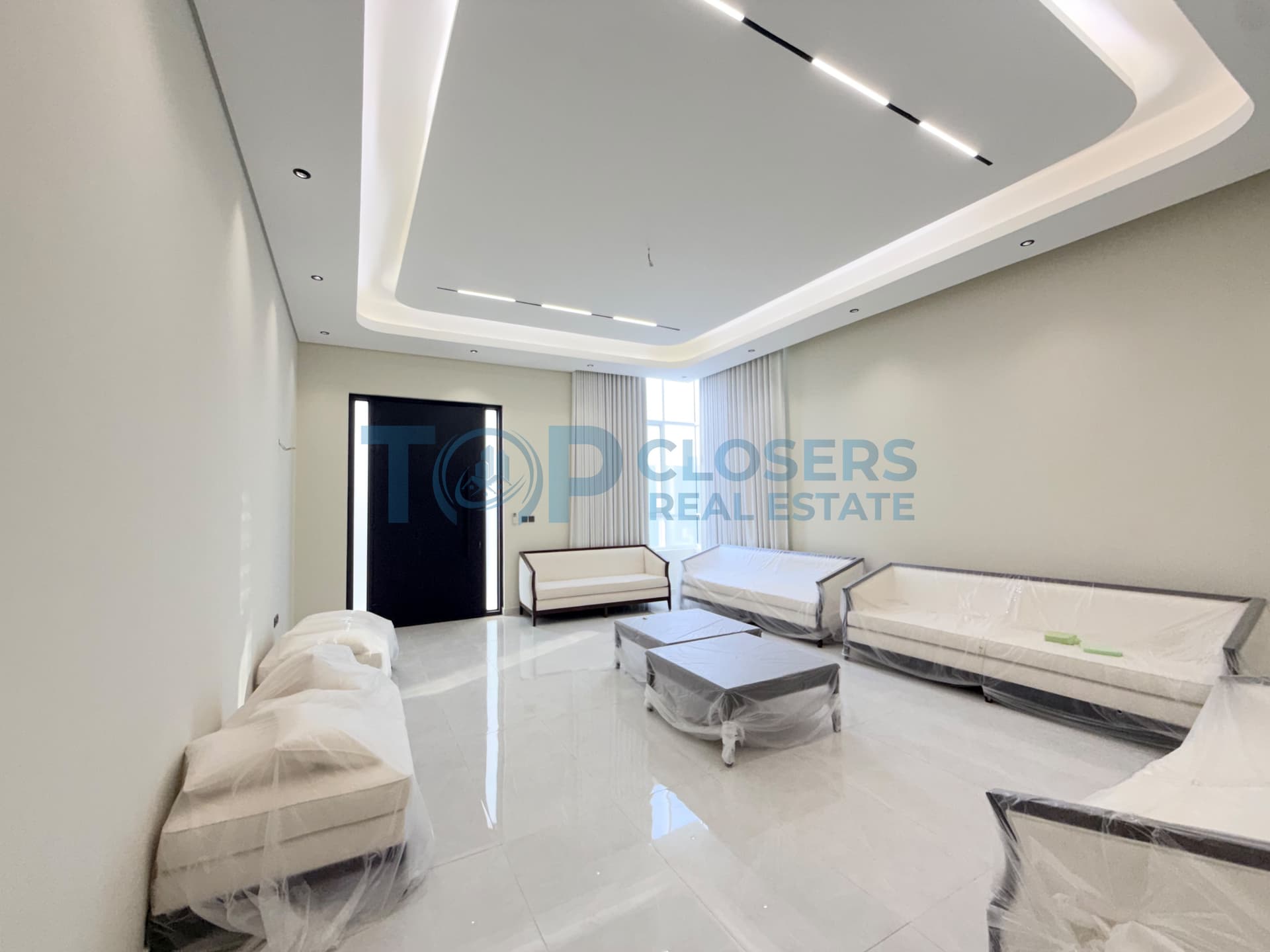 Corner Villa | Brand New | Modern Stiles - Image 3