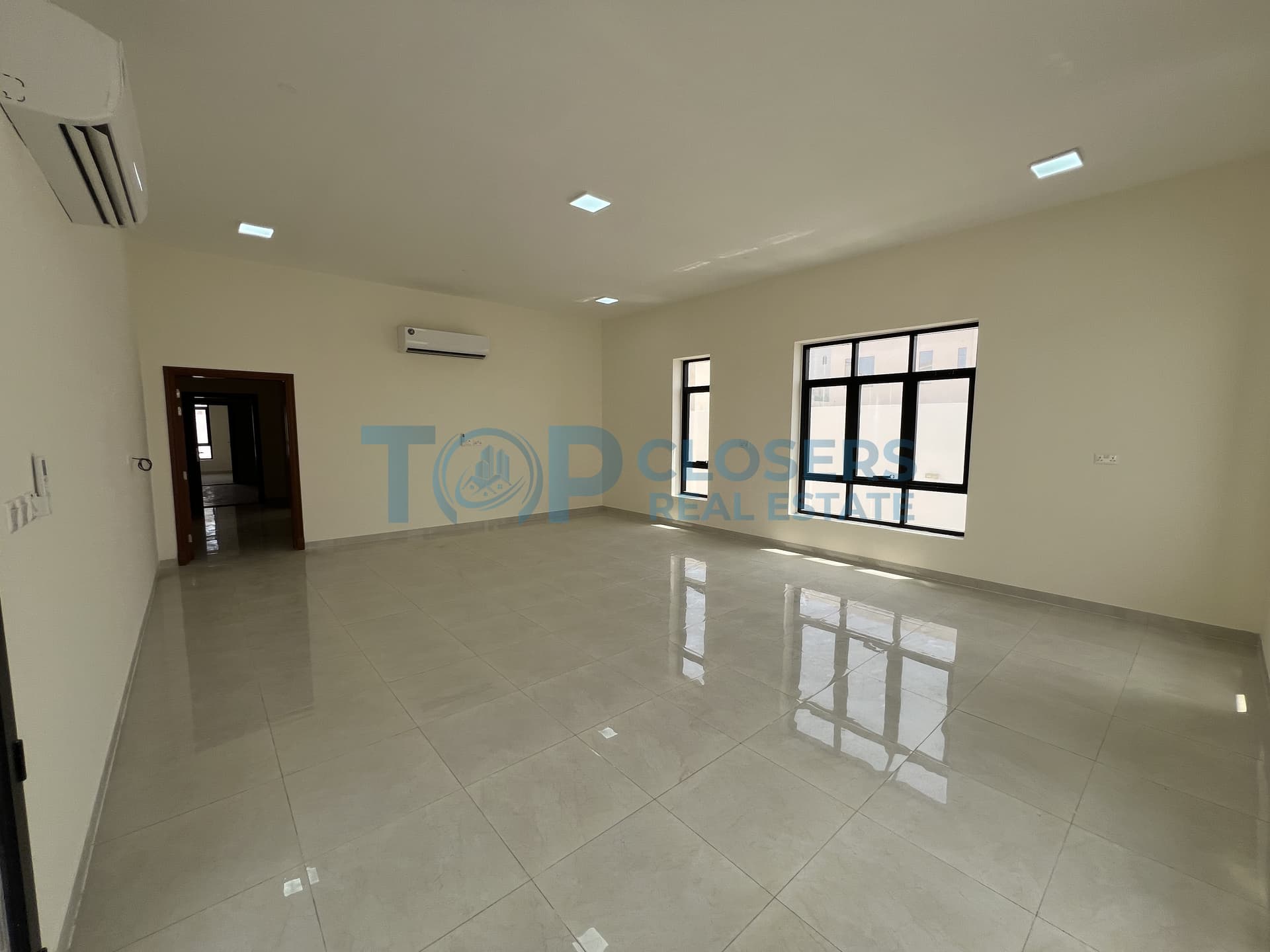 Modern Villa | Second Tenant | Prime location - Image 3