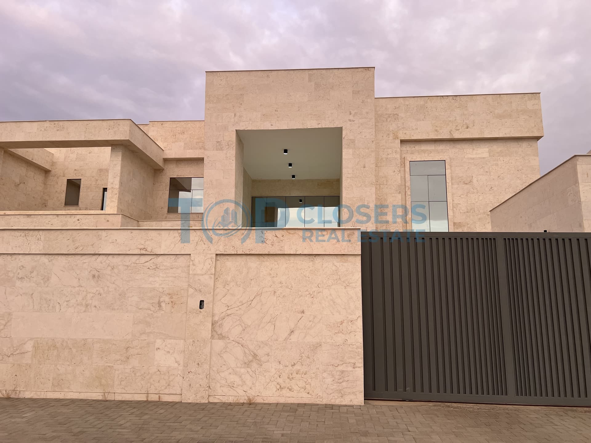 Modern Villa | Second Tenant | Prime Location - Image 2