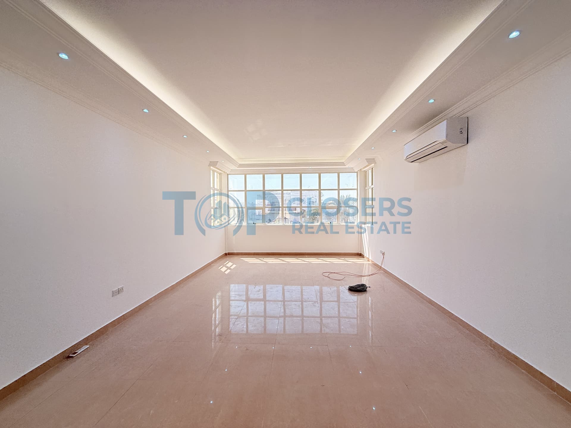 5BED Villa | Huge Yard | Driver Room| Maids Room - Image 2