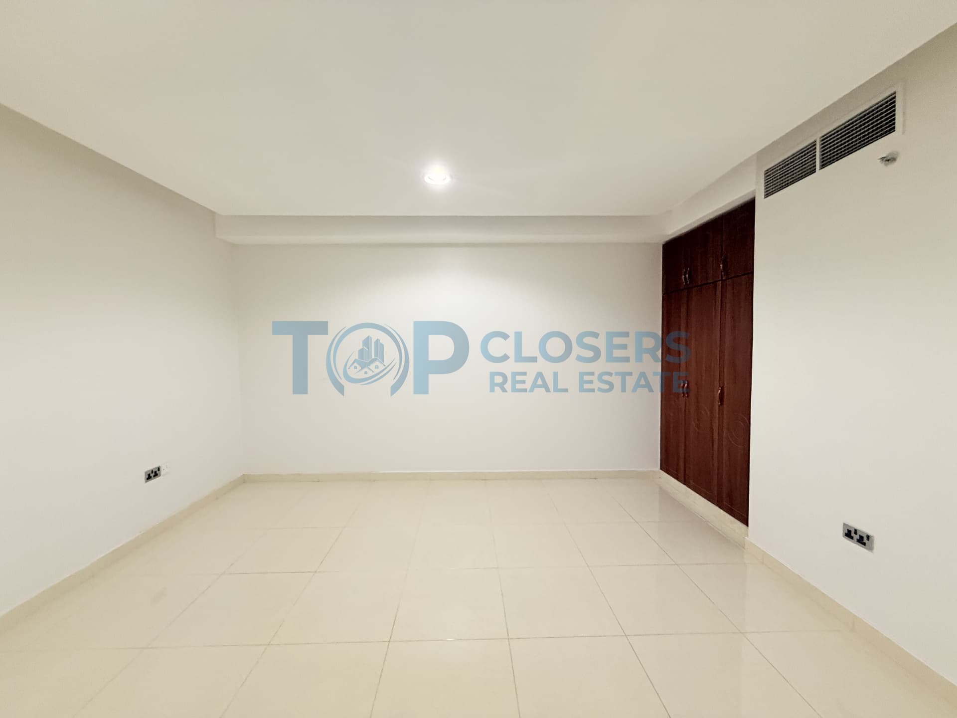 Spacious Apartment | Elevator | Basement Parking - Image 4