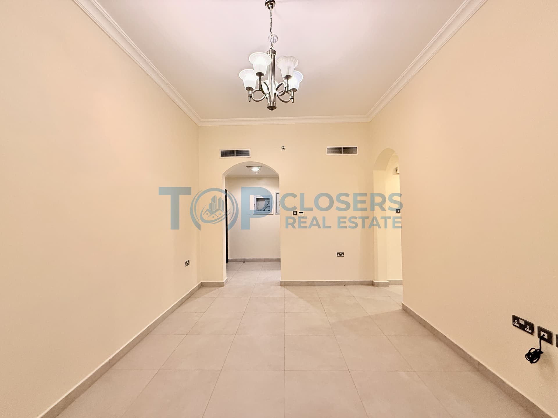 Spacious Apartment | Elevator | Basement Parking - Image 2