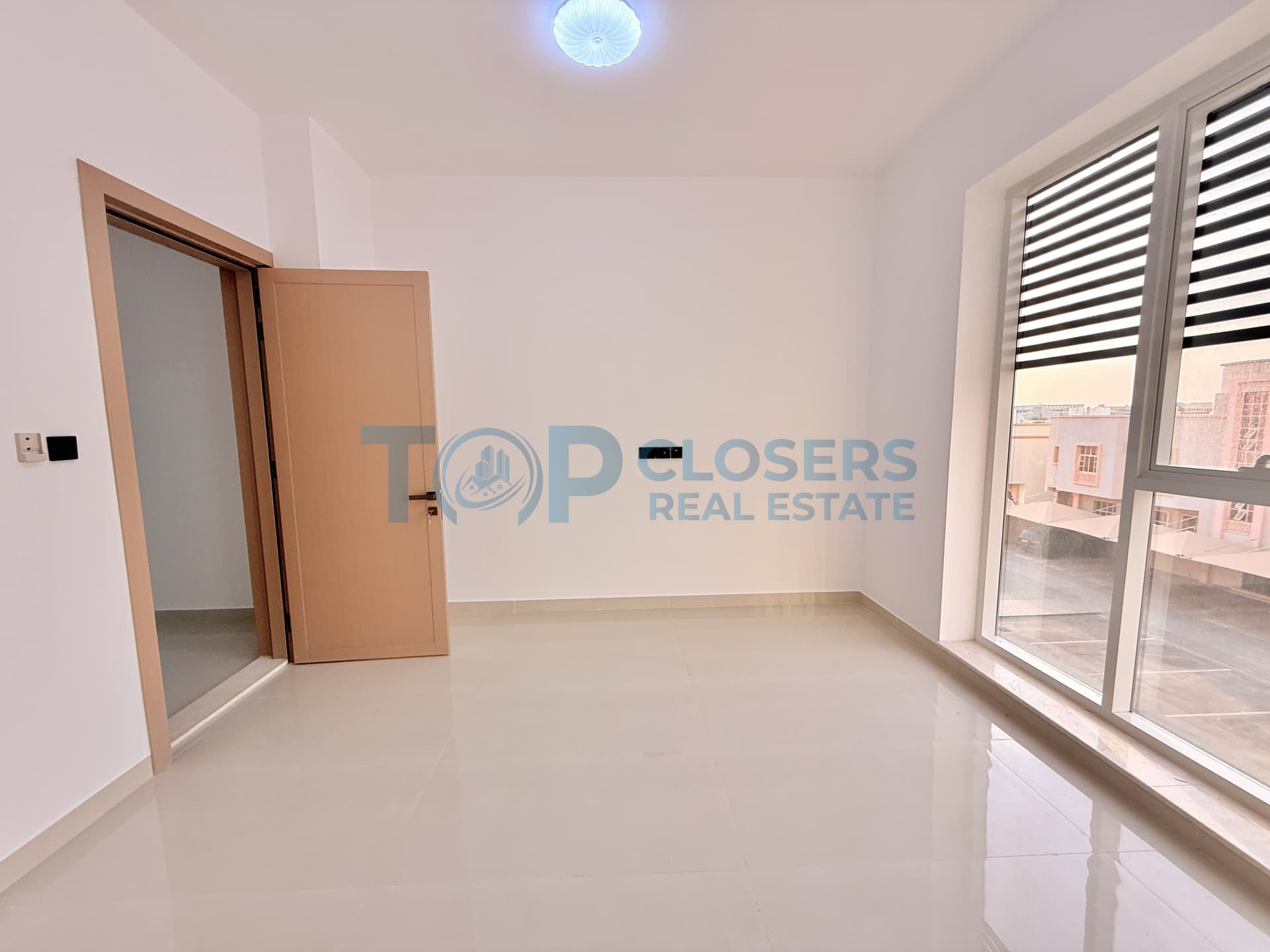 1BHK Brand New | Prime Location | Basement Parking - Image 2