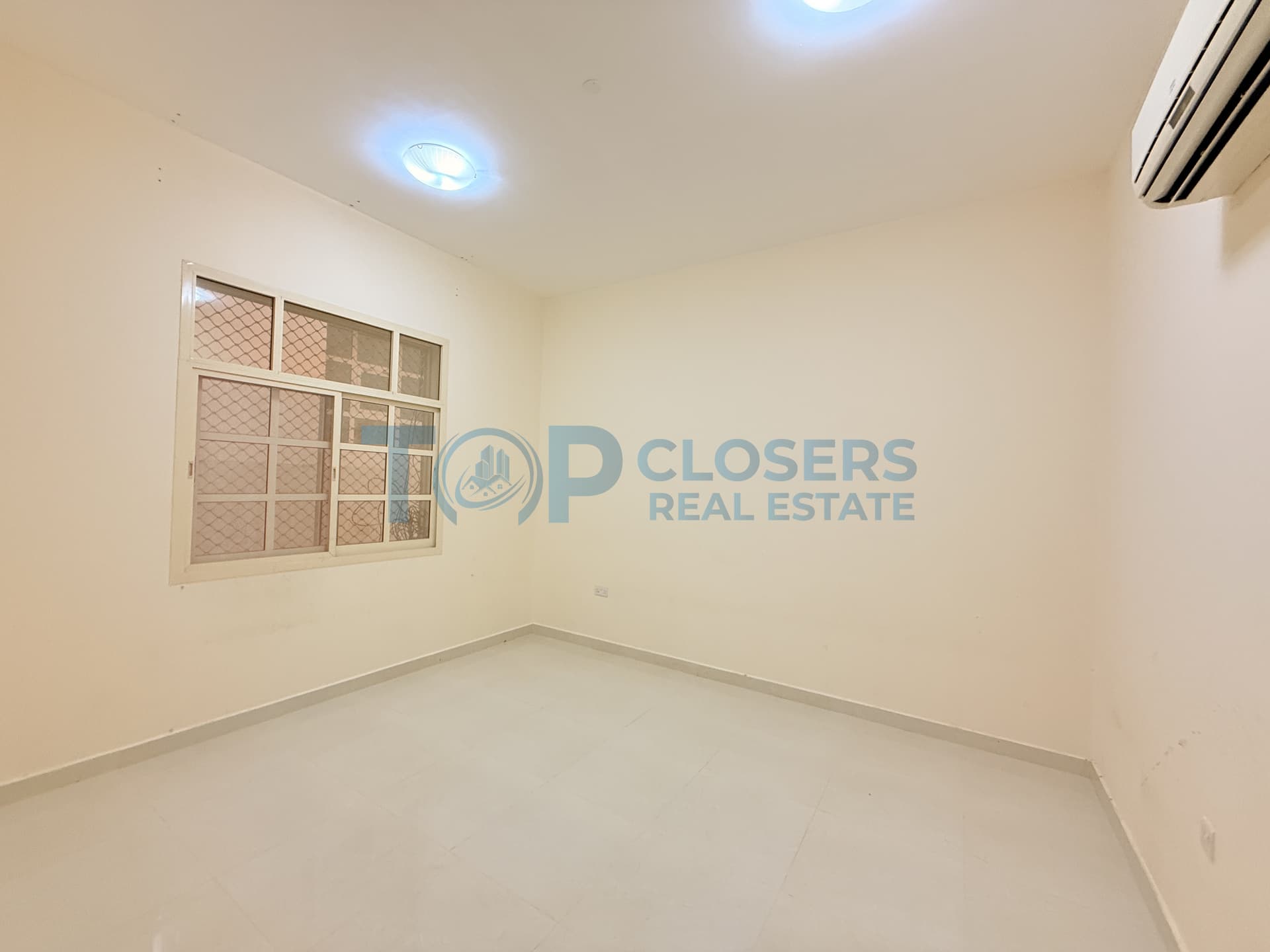 2BHK | Near To UAE University | Covered Parking - Image 4