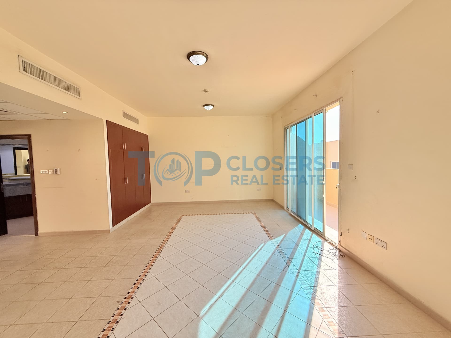 Spacious Studio | Gated Community | Gym & Pool - Image 4