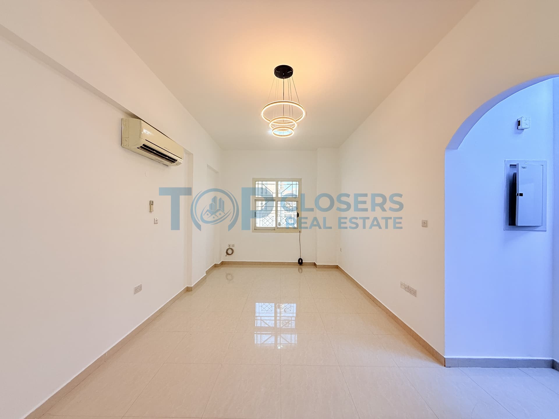 Spacious Apartment | Elevator | Basement Parking - Image 1