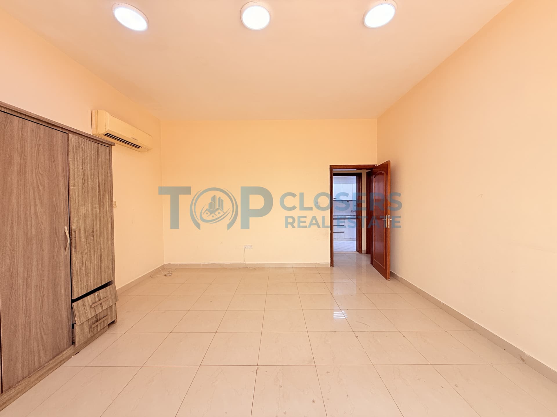 2BHK | Good Price | Prime Location | Covered Parking - Image 4