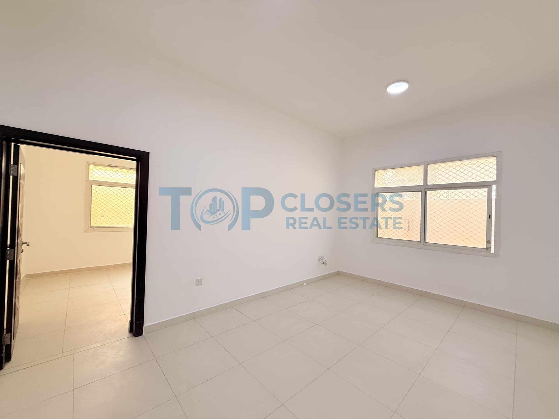 2BHK Clean Apartment | Elevator | Basement Parking - Image 1