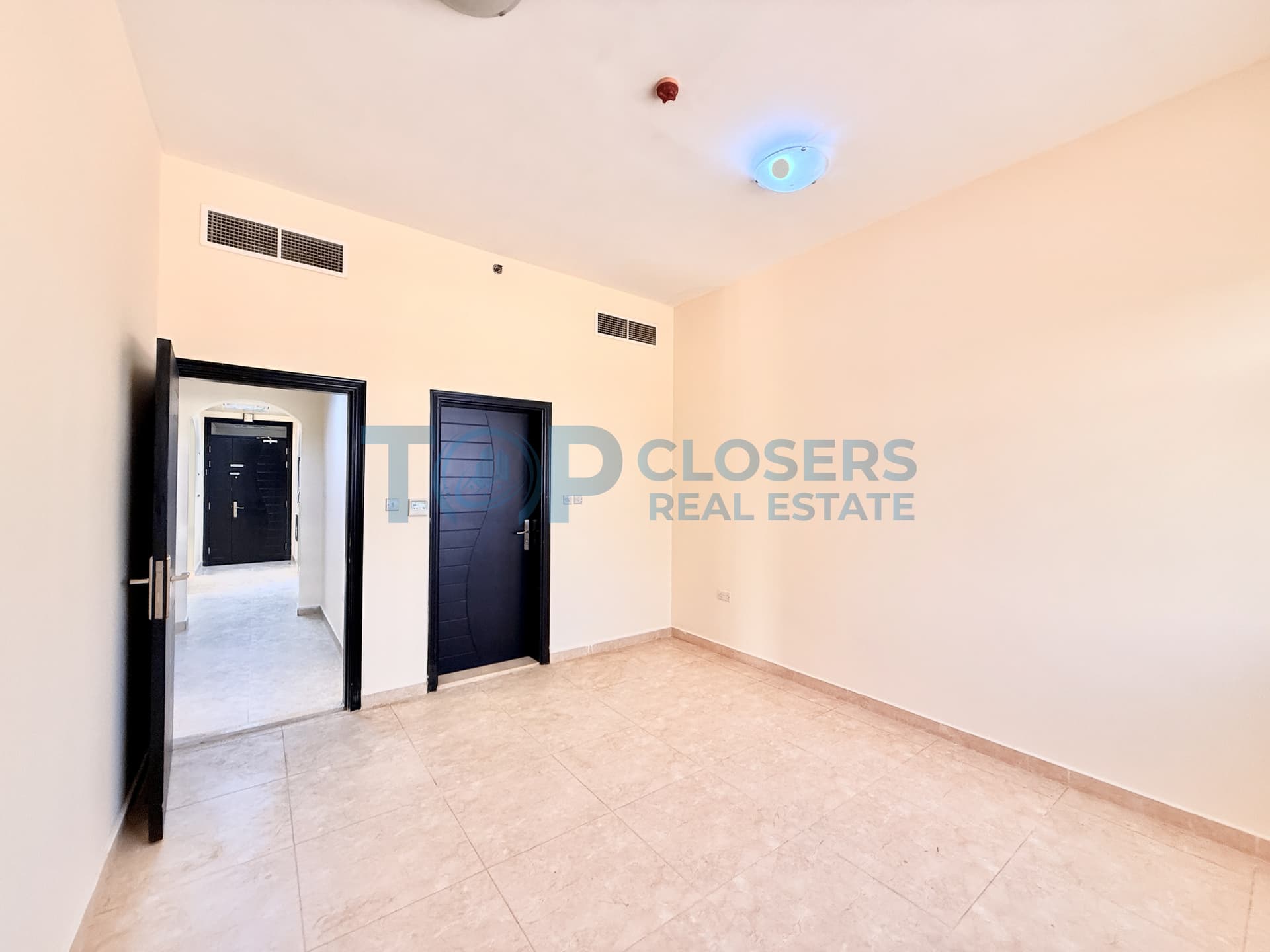 3BHK Spacious Apartment | Elevator | Basement Parking - Image 4