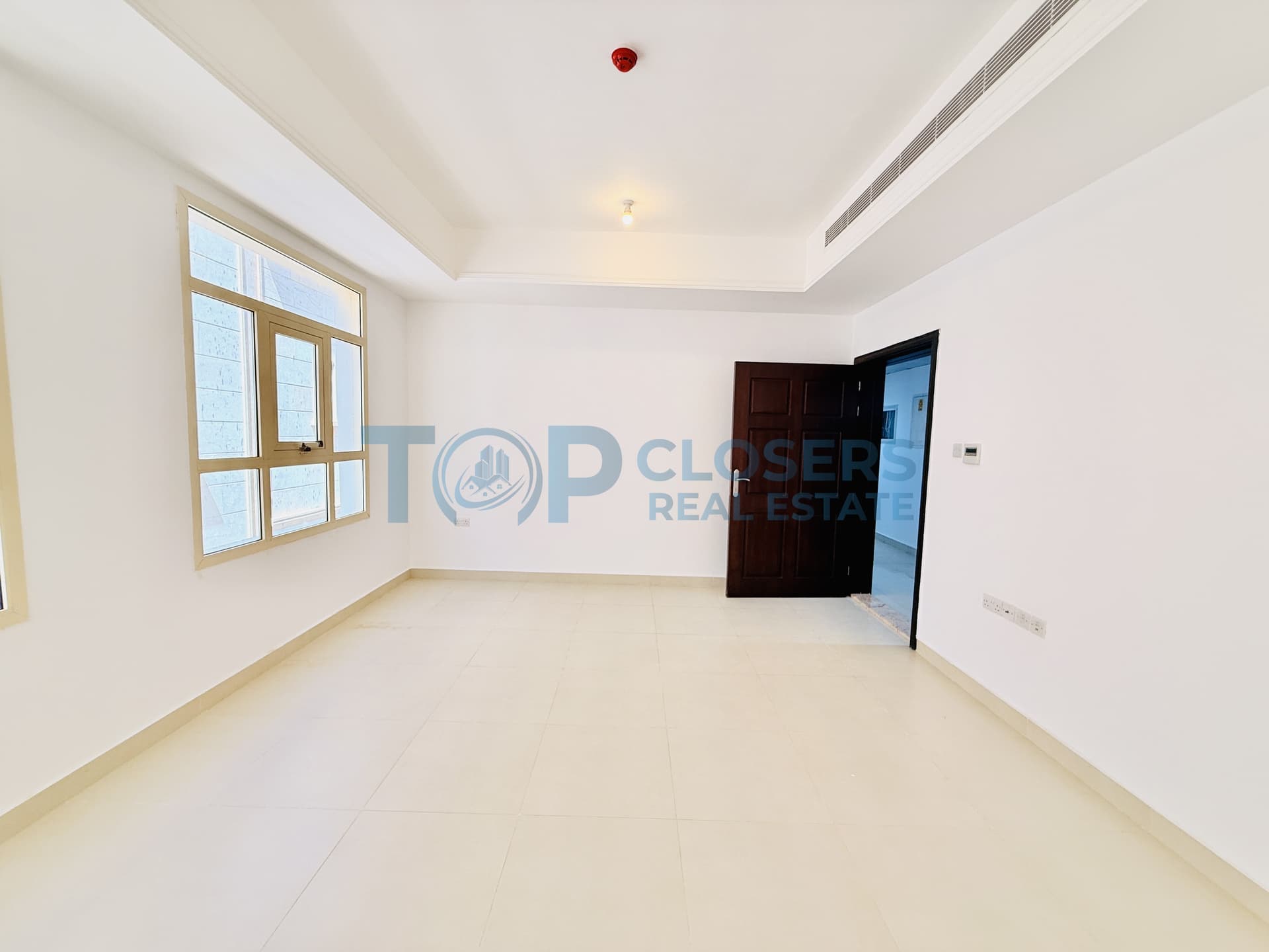 Spacious Apartment | Elevator | Basement Parking - Image 1