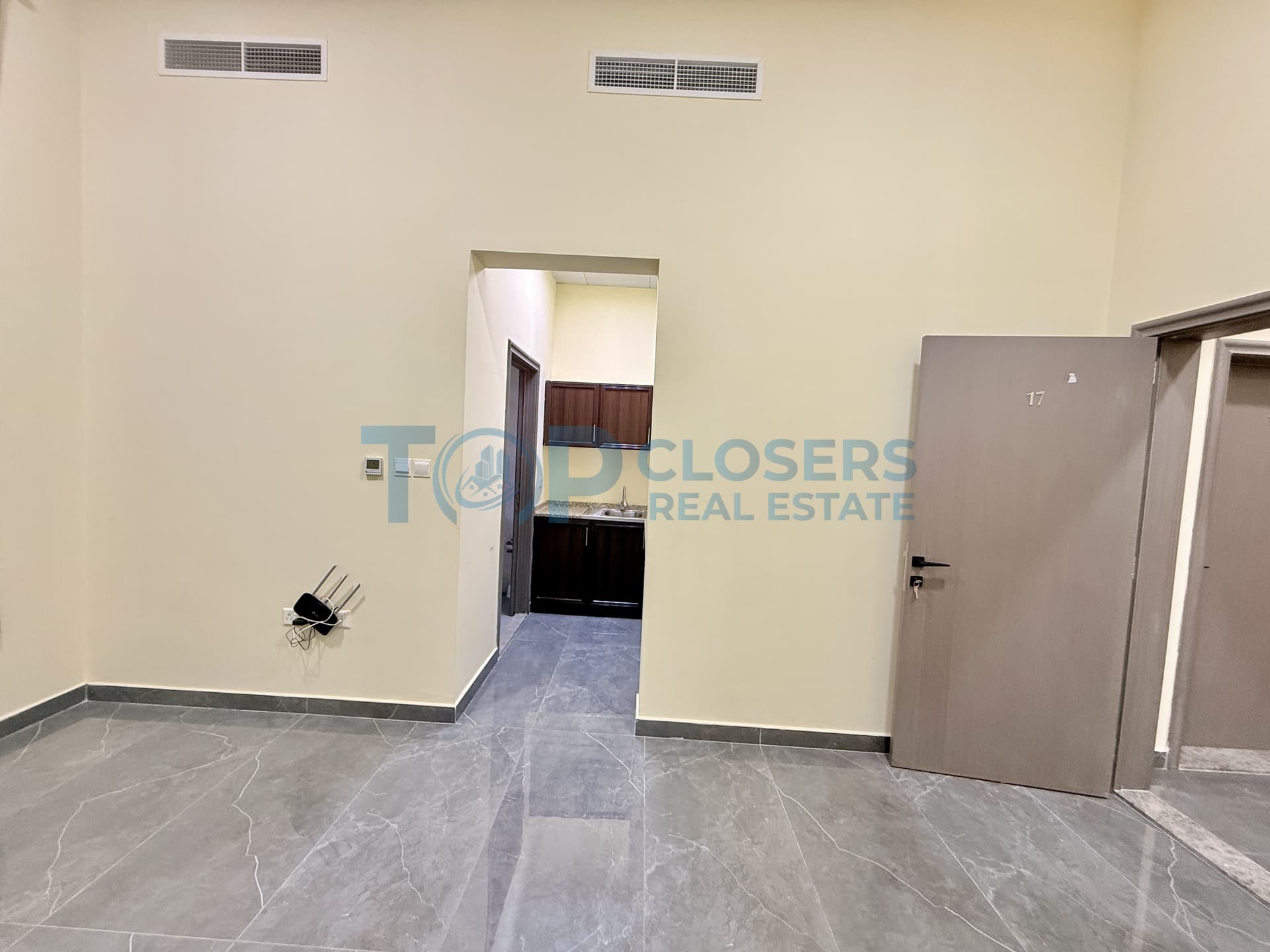 Including All|Studio | Prime Location | Free Parking - Image 3