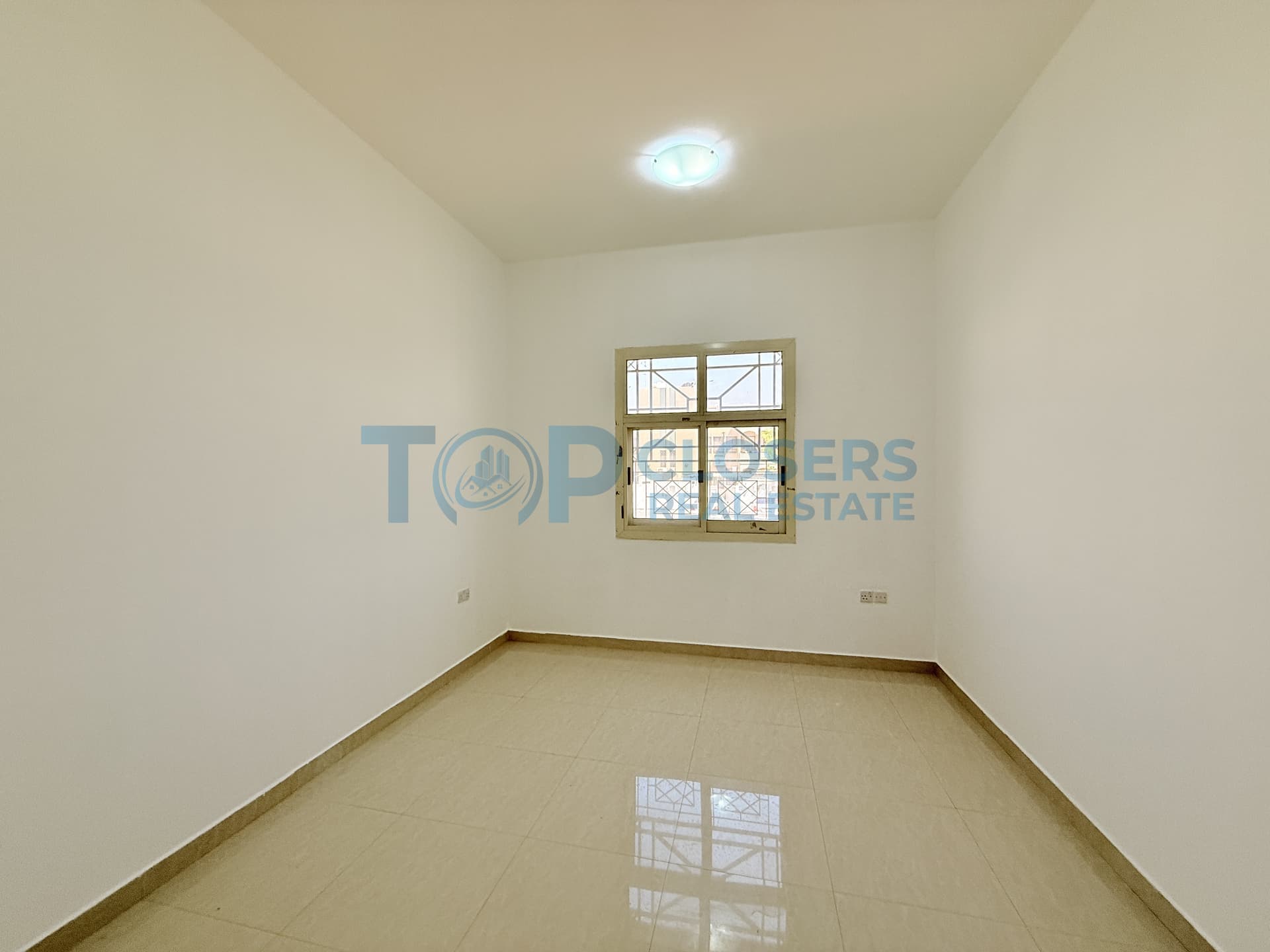 Spacious Apartment | Elevator | Basement Parking - Image 3