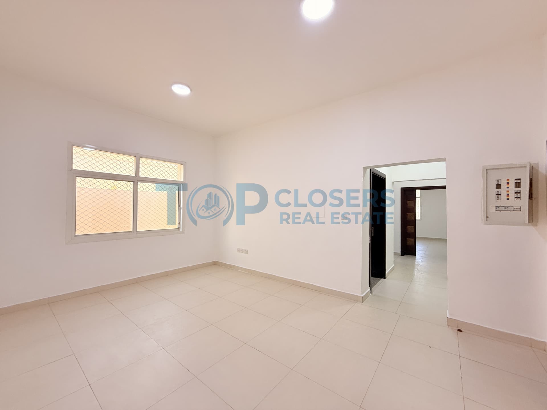 2BHK Clean Apartment | Elevator | Basement Parking - Image 3