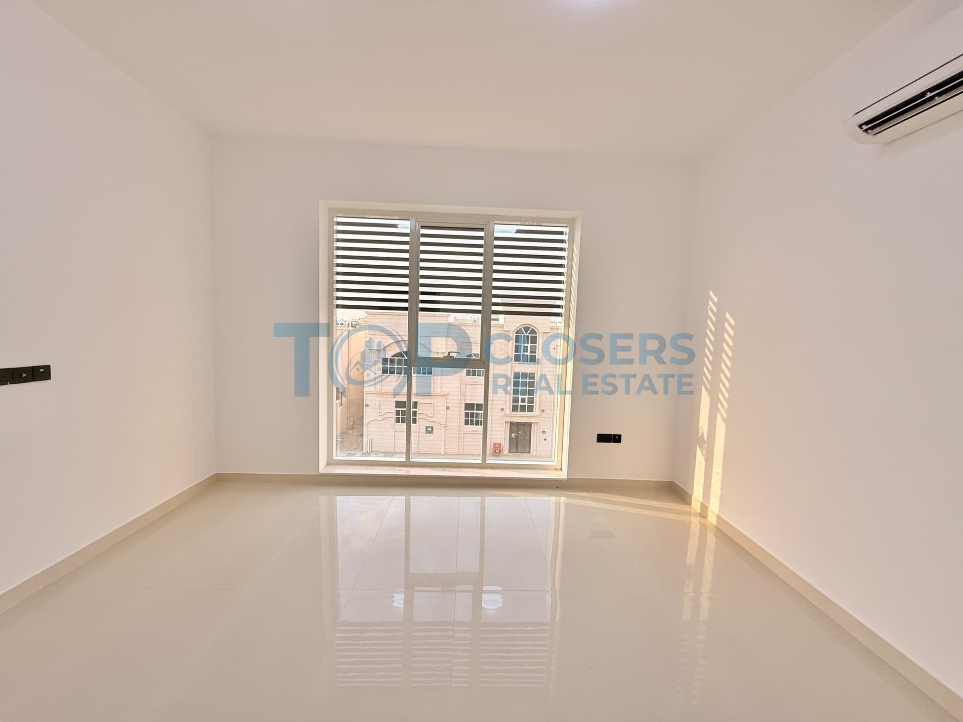 1BHK Brand New | Prime Location | Basement Parking - Image 4