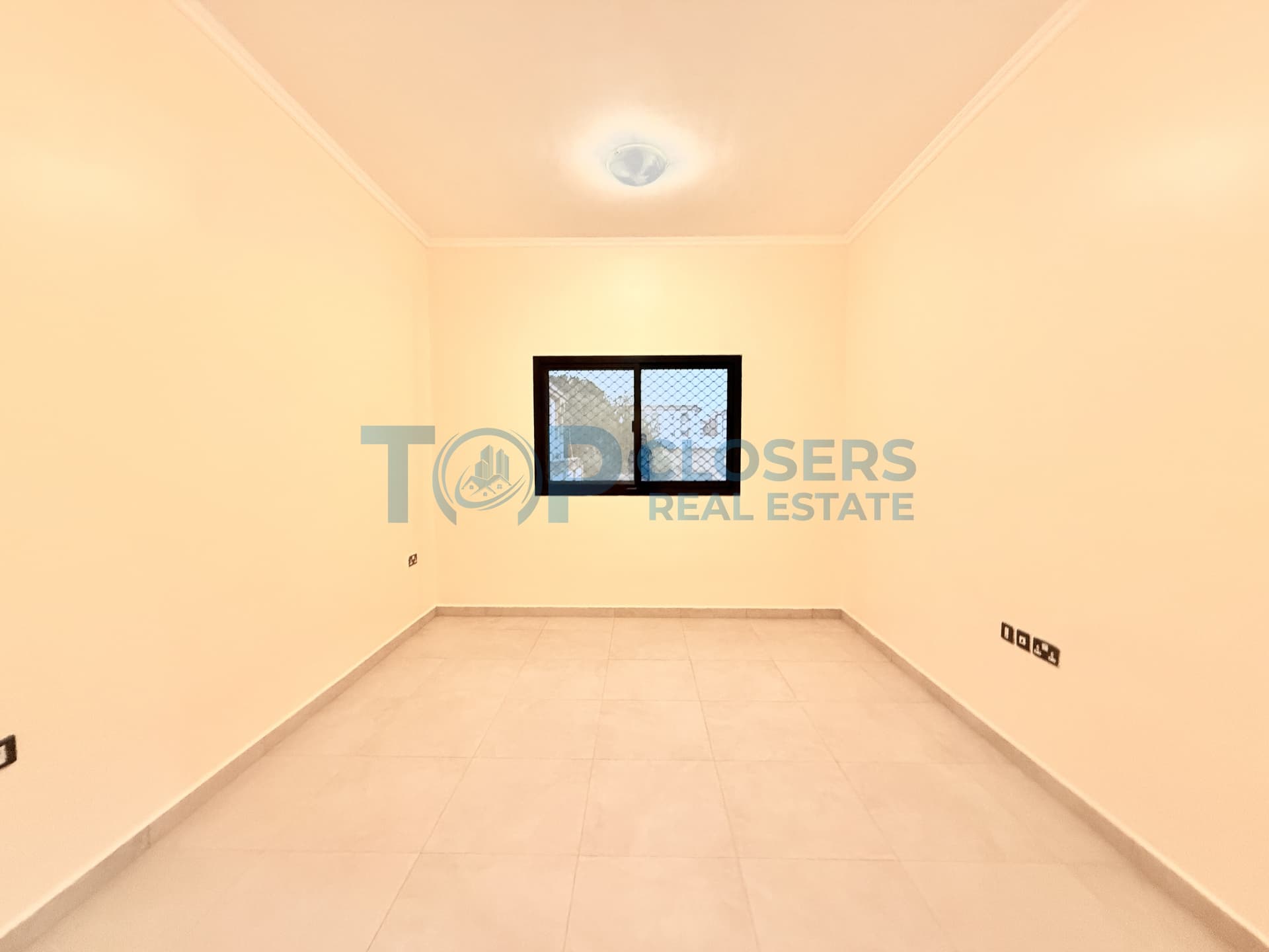 Spacious Apartment | Elevator | Basement Parking - Image 3