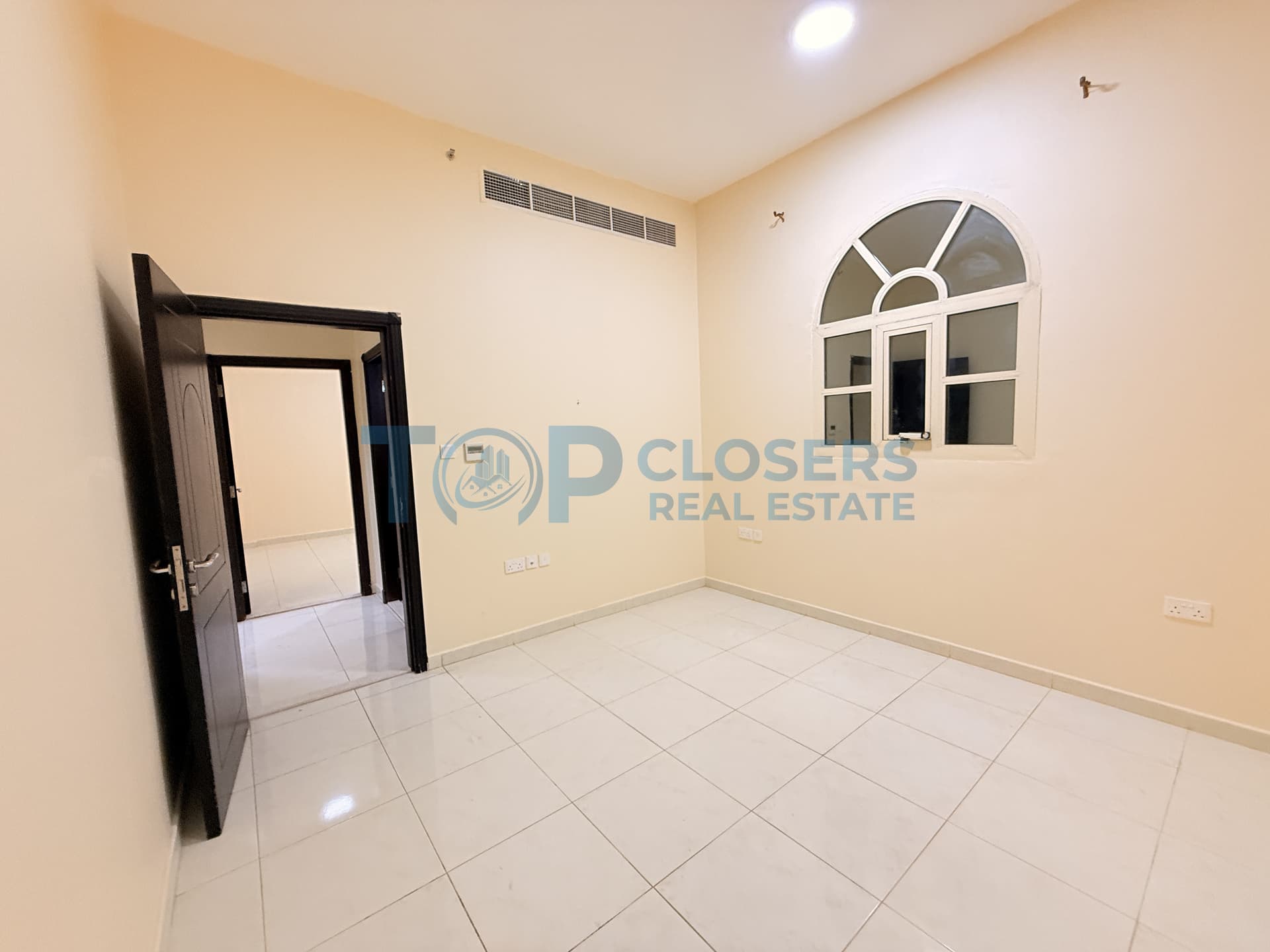 Spacious Apartment | Elevator | Basement Parking - Image 4