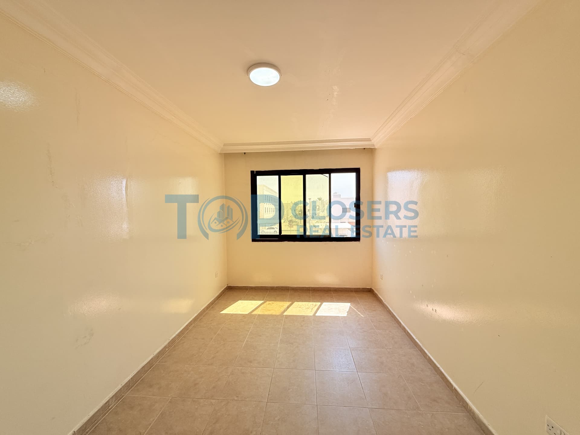 Spacious Apartment | Good Location | Covered Parking - Image 4