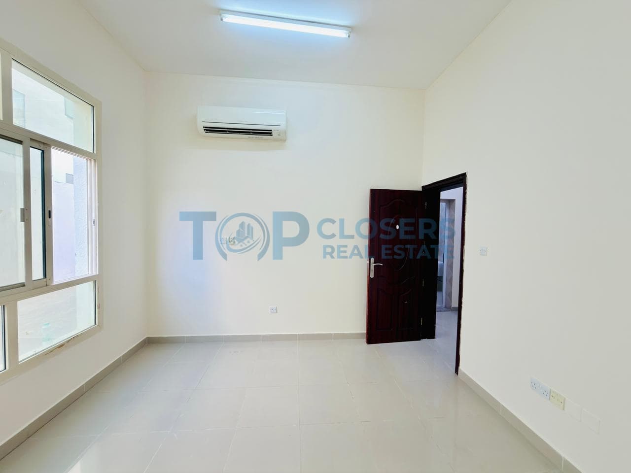 Ground floor| Tawtheeq contract |Near Burjeel - Image 3